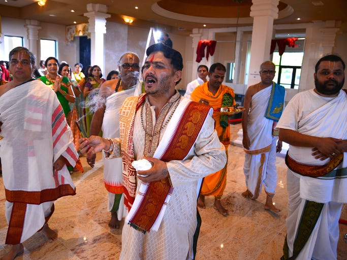 Friday morning begins the three day celebration and ceremonies for the opening of the Manav Mandir temple in Melbourne. After the Ganesh Prayer, the 10 priests enter the temple.