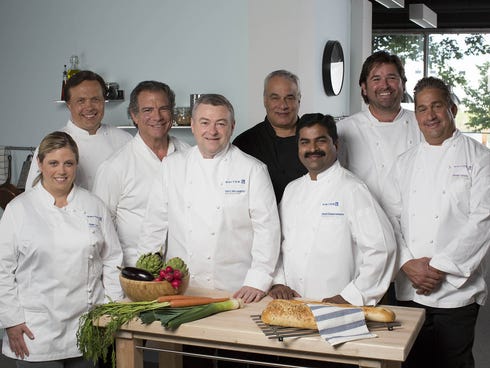 Members of United Airlines' 