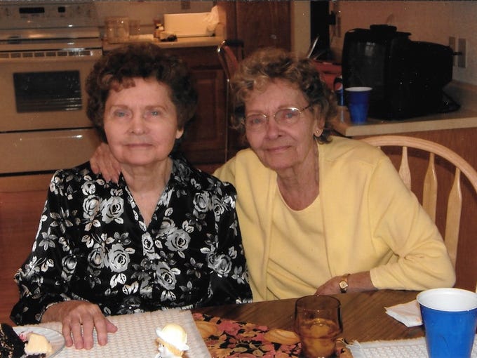 83-year-old identical twins die hours apart
