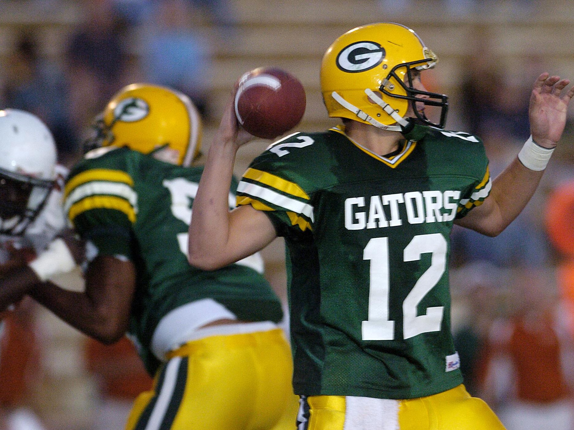 Captain Shreve's Marc Kimball prepares to throw the ball during Thursday's game against Northwood at Lee Hedges Stadium in Shreveport.Val Horvath/The Times 092806