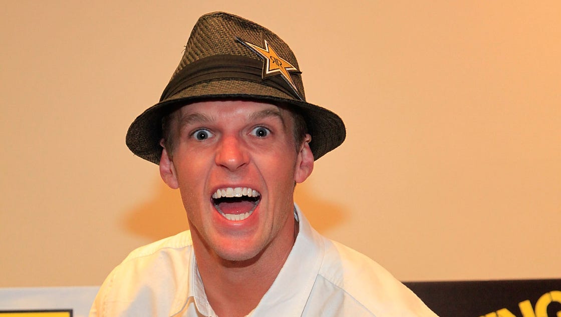 'Nitro Circus' star dies in skydiving accident