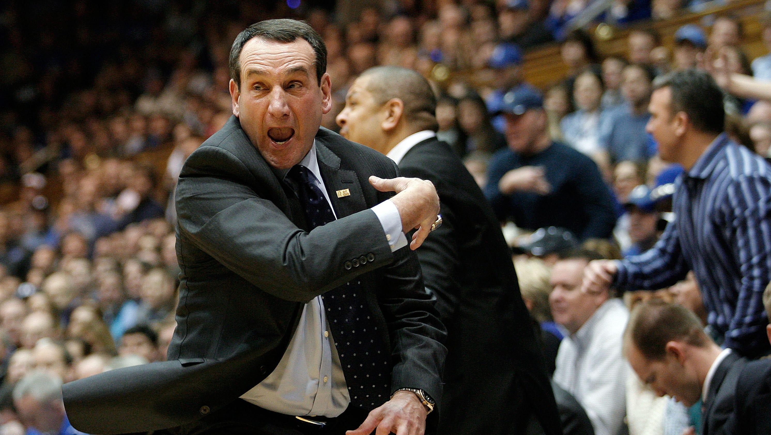 College basketball coaches' funny body language