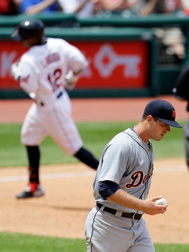 Series sweep denied as Tigers fall to Cleveland, 8-2 635707770417080267-AP-Tigers-Indians-Baseball-O
