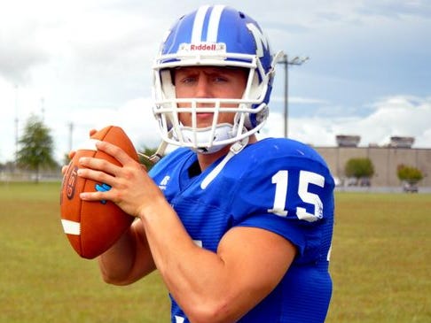 Macon County quarterback Seth Carlisle