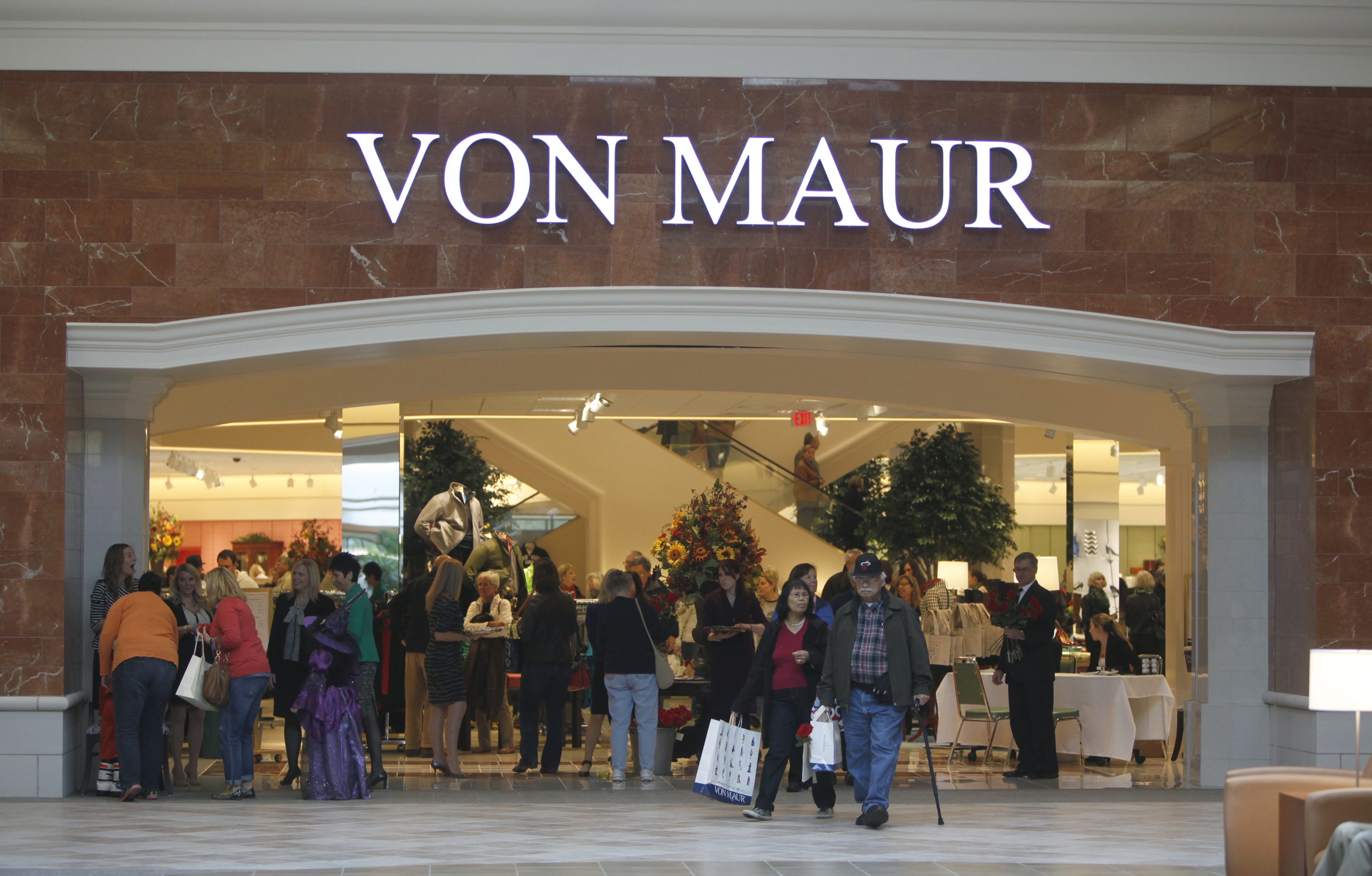 Von Maur opens at Eastview Mall