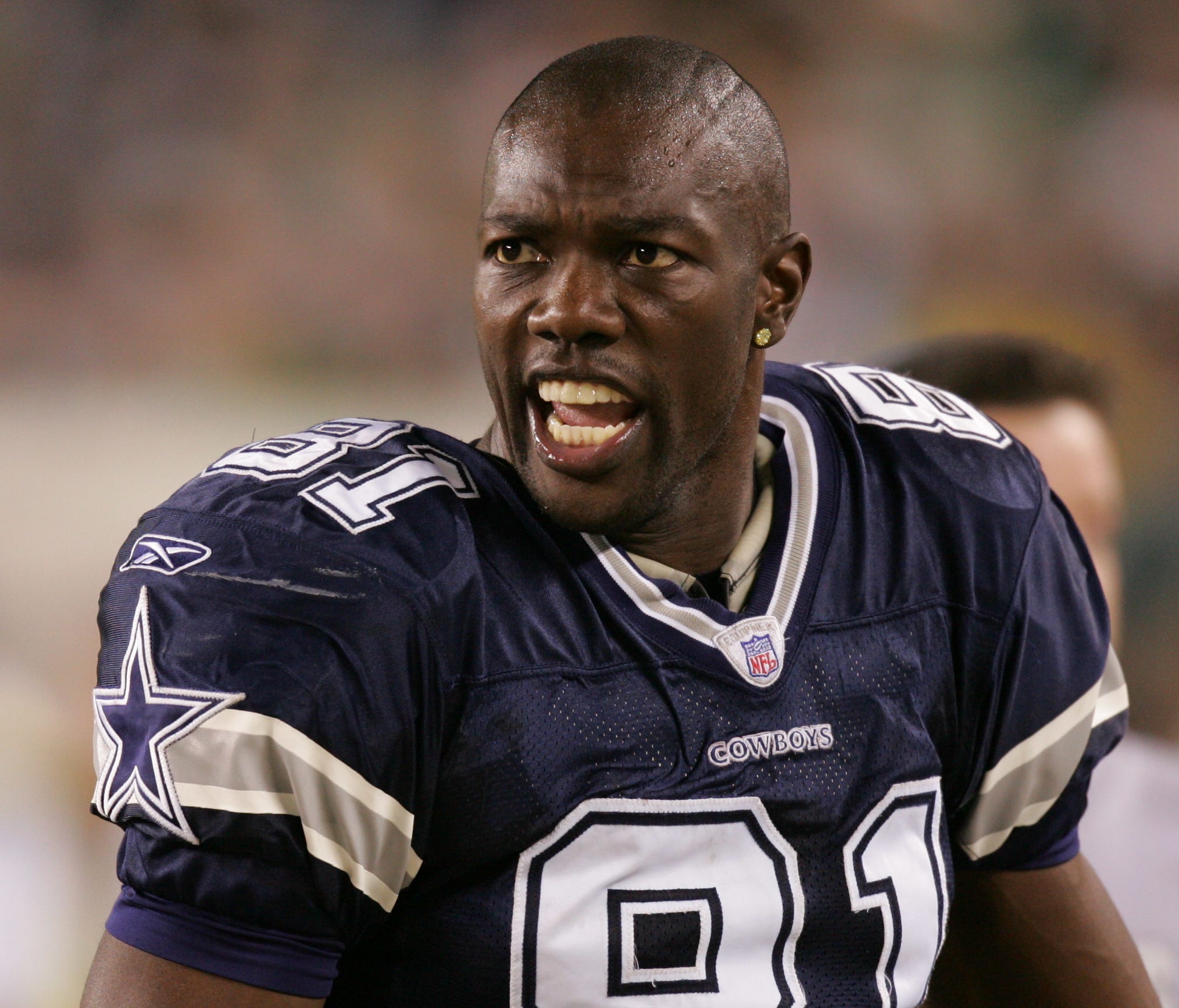 Terrell Owens mouths off on the sidelines after a pass intended for him in the fourth quarter was intercepted by the Eagles as Eagles Sunday at Lincoln Financial Field in Philadelphia, PA.
