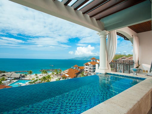 Honeymooners love the seriously sweet Skypool Butler