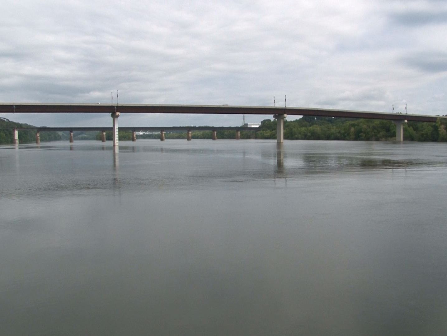 The bridge over the Tennessee River that connects Lenoir City and Loudon