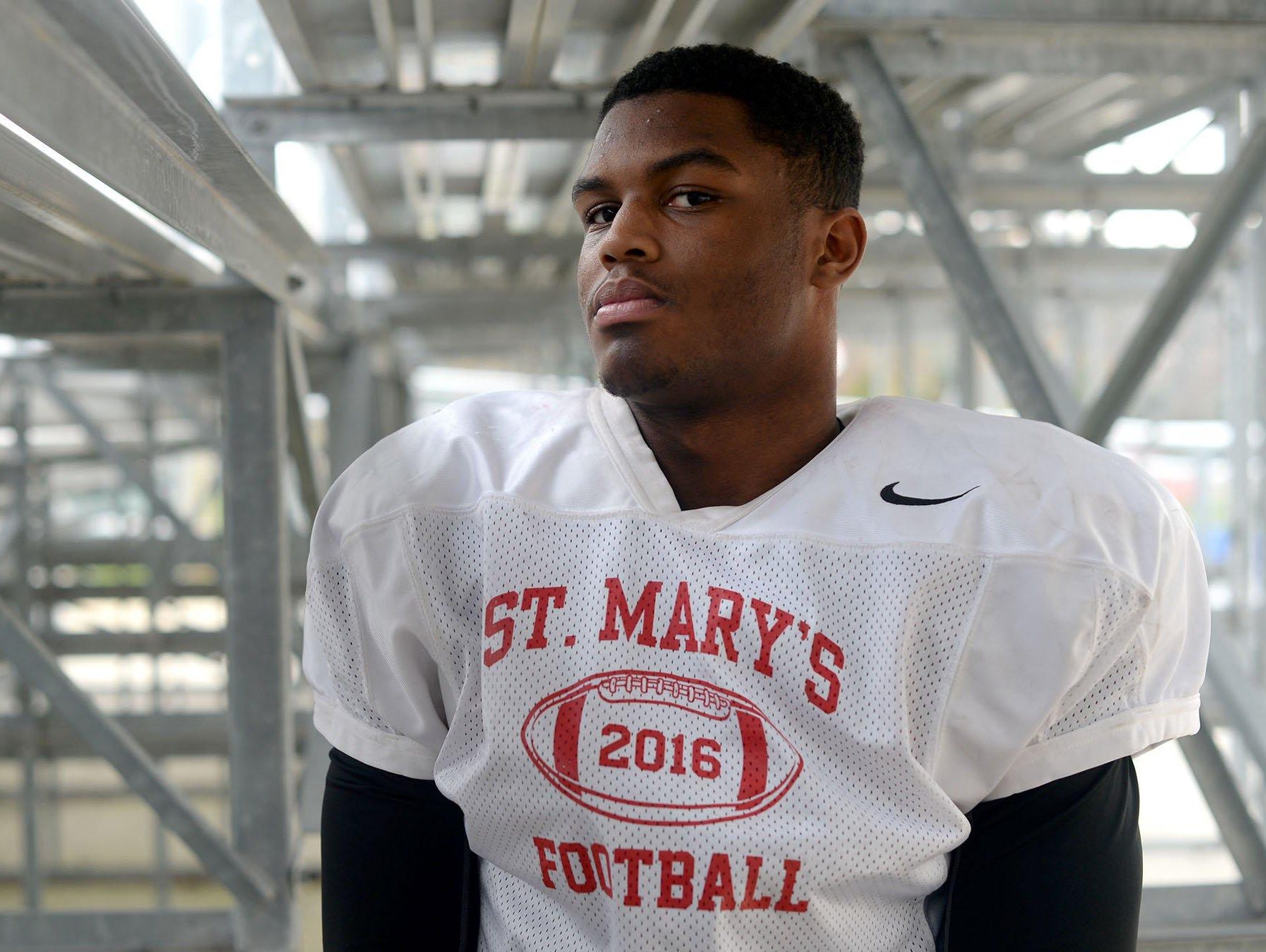 Josh Ross hopes to lead Orchard Lake St. Mary’s to a third straight state title. Like his older brother James, Josh plans to attend U-M.
