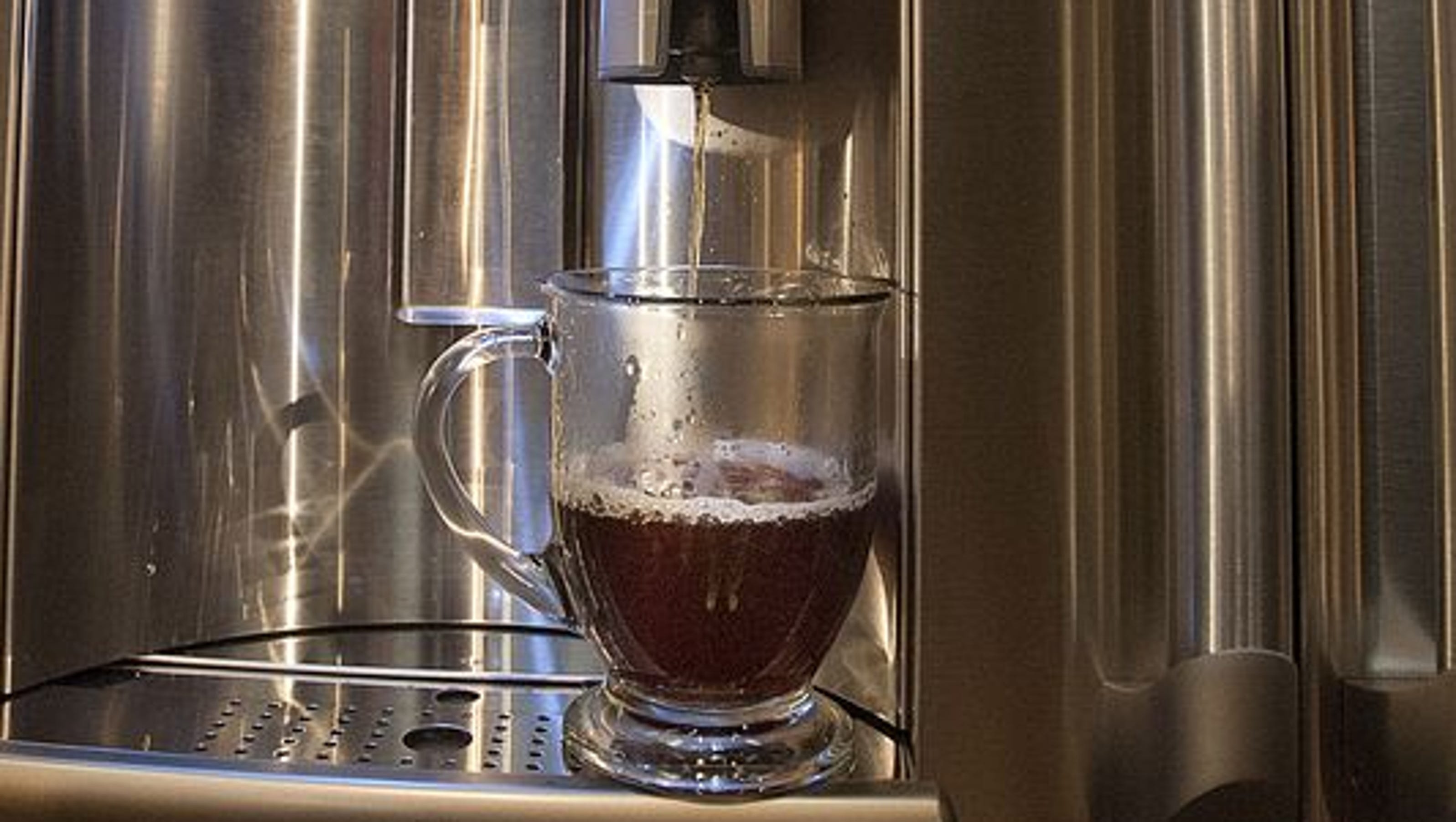 General Electric, Keurig unveil fridgecoffee brewer combo