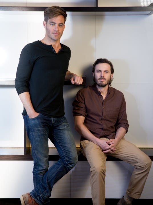 635892814591891361-XXX-CHRIS-PINE-AND-CASEY-AFFLECK-THE-FINEST-HOURS-78873514.JPG