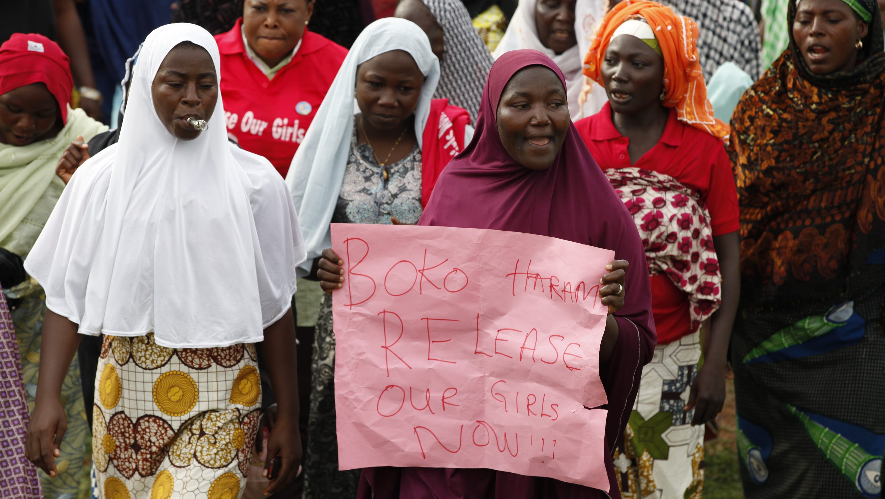 Reports: 4 Nigerian girls escape Boko Haram3200 x 1680