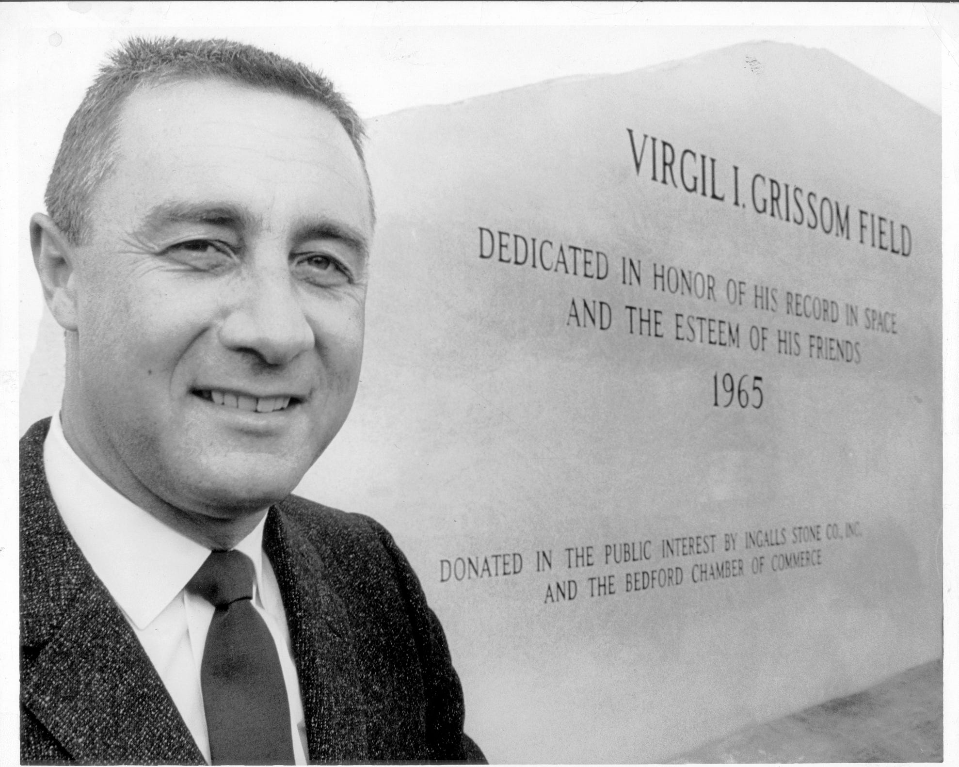 Airport in bedford indiana