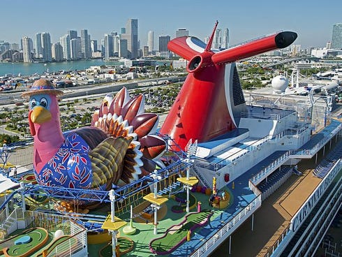 Last year, Carnival announced the holiday time arrival of the Carnival Breeze in Miami in a big way.