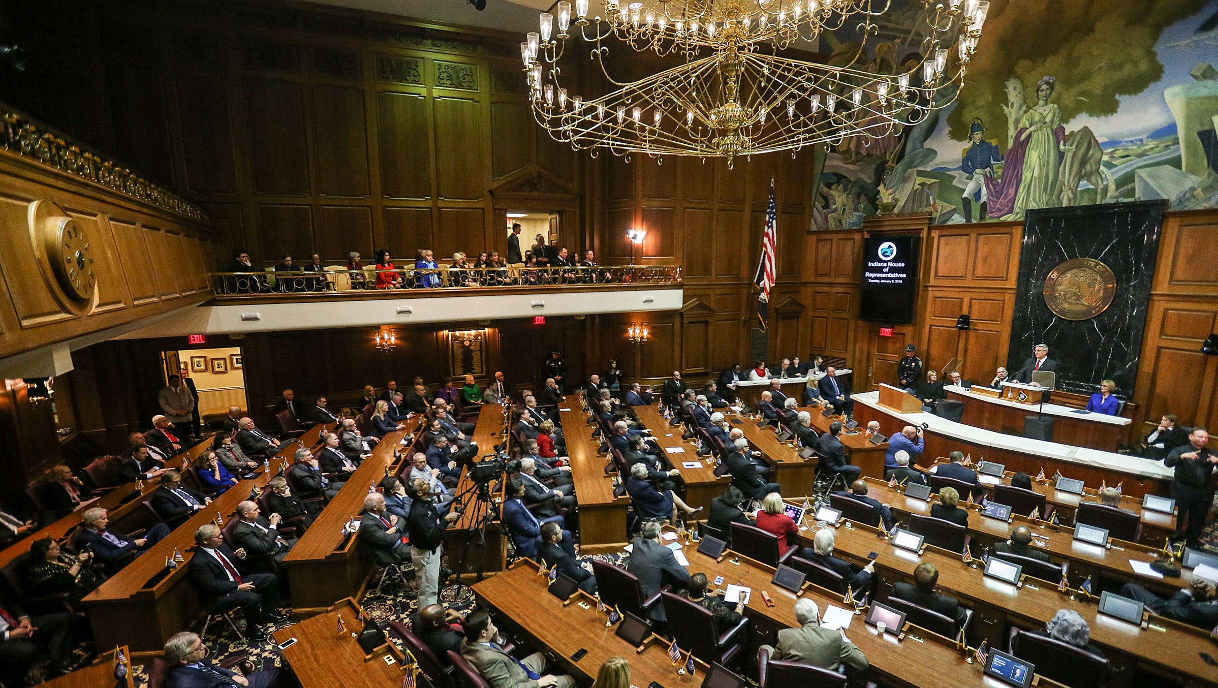 Indiana Senate votes to put sex ed materials online. Some fear politicization