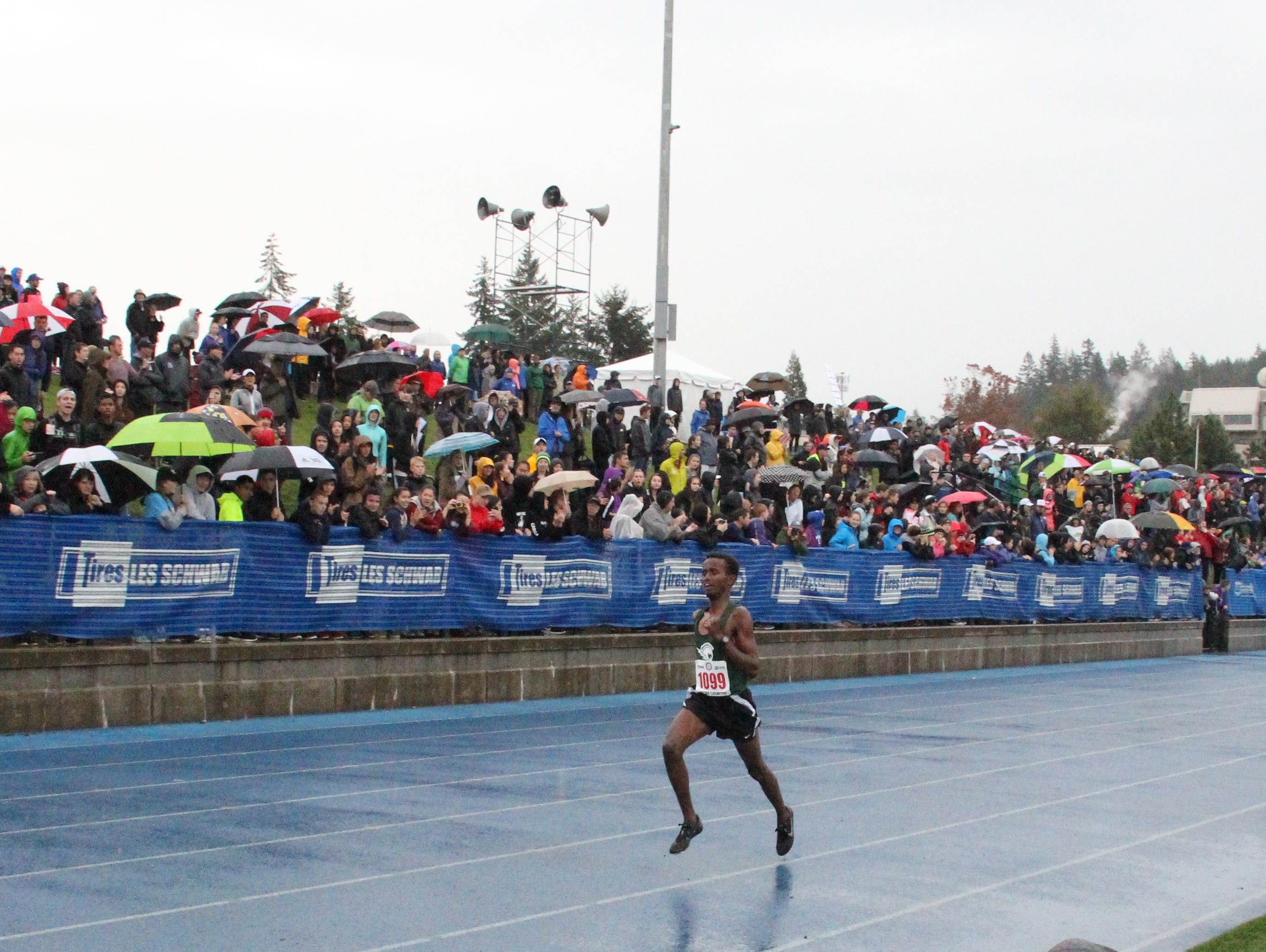 West Salem senior Ahmed Muhumed won his second consecutive OSAA Class 6A state cross country championship on Saturday, Nov. 5, 2016.