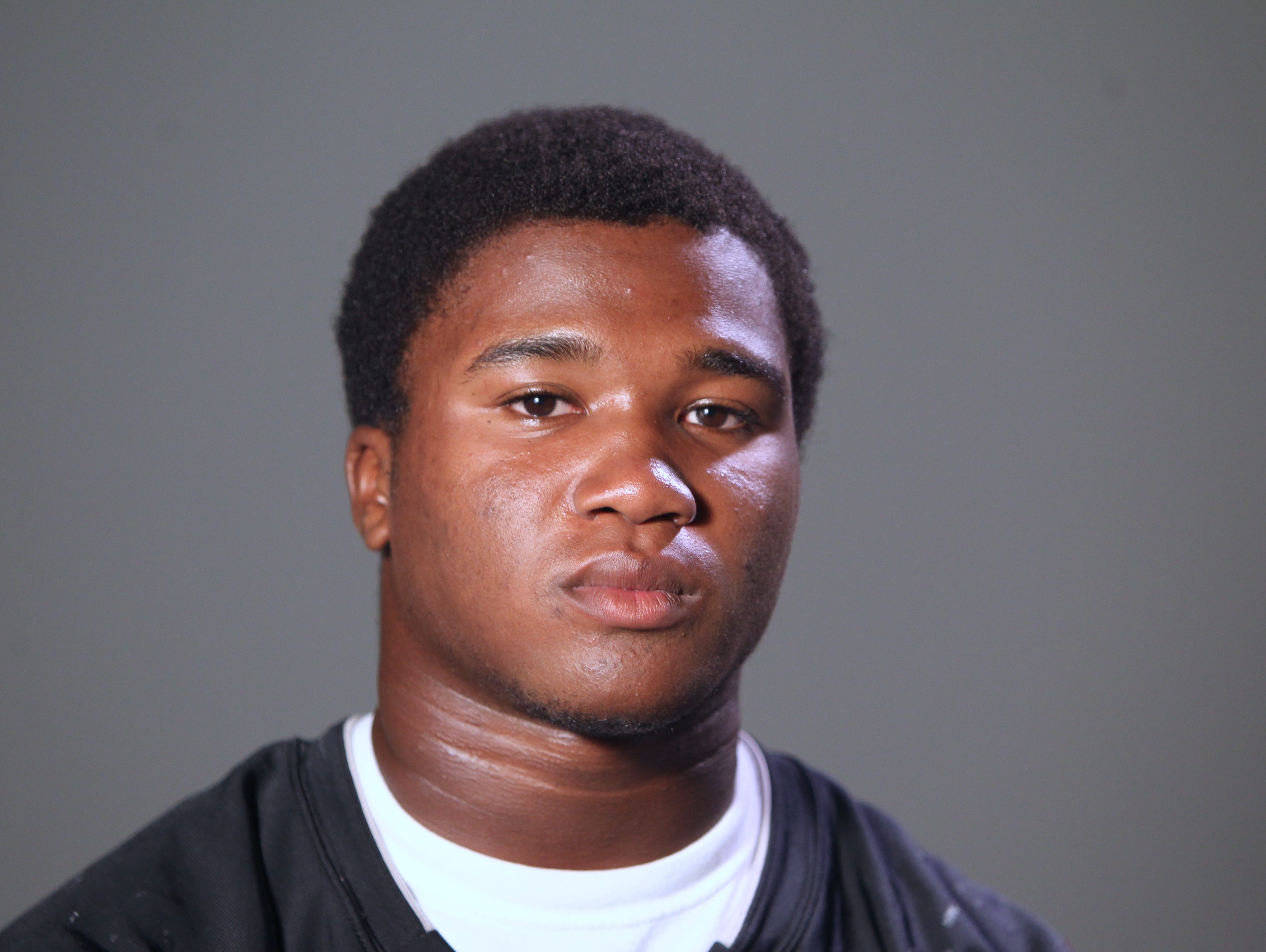 Elijah Ngbokoli, Hackley football Aug. 18, 2015.