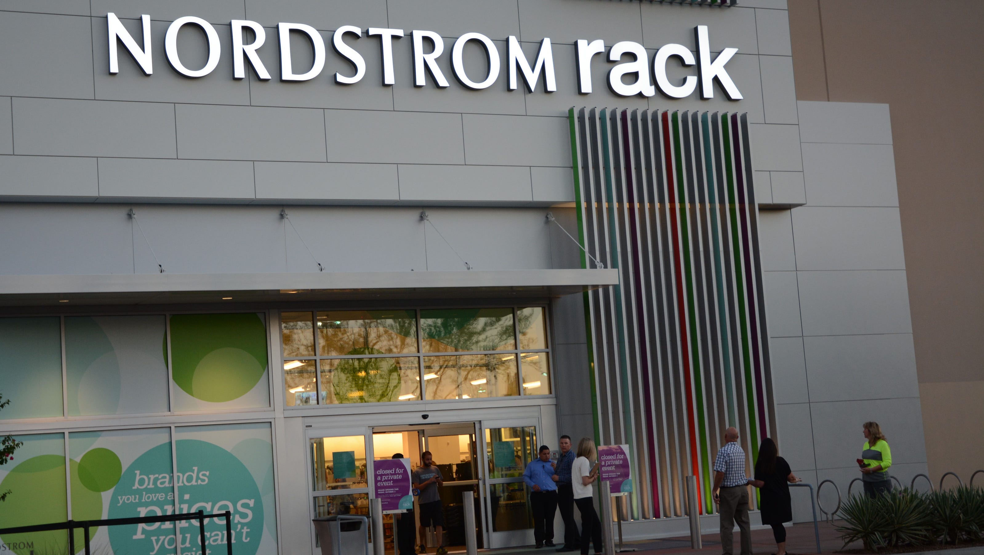 Nordstrom Rack opens at Tempe Marketplace