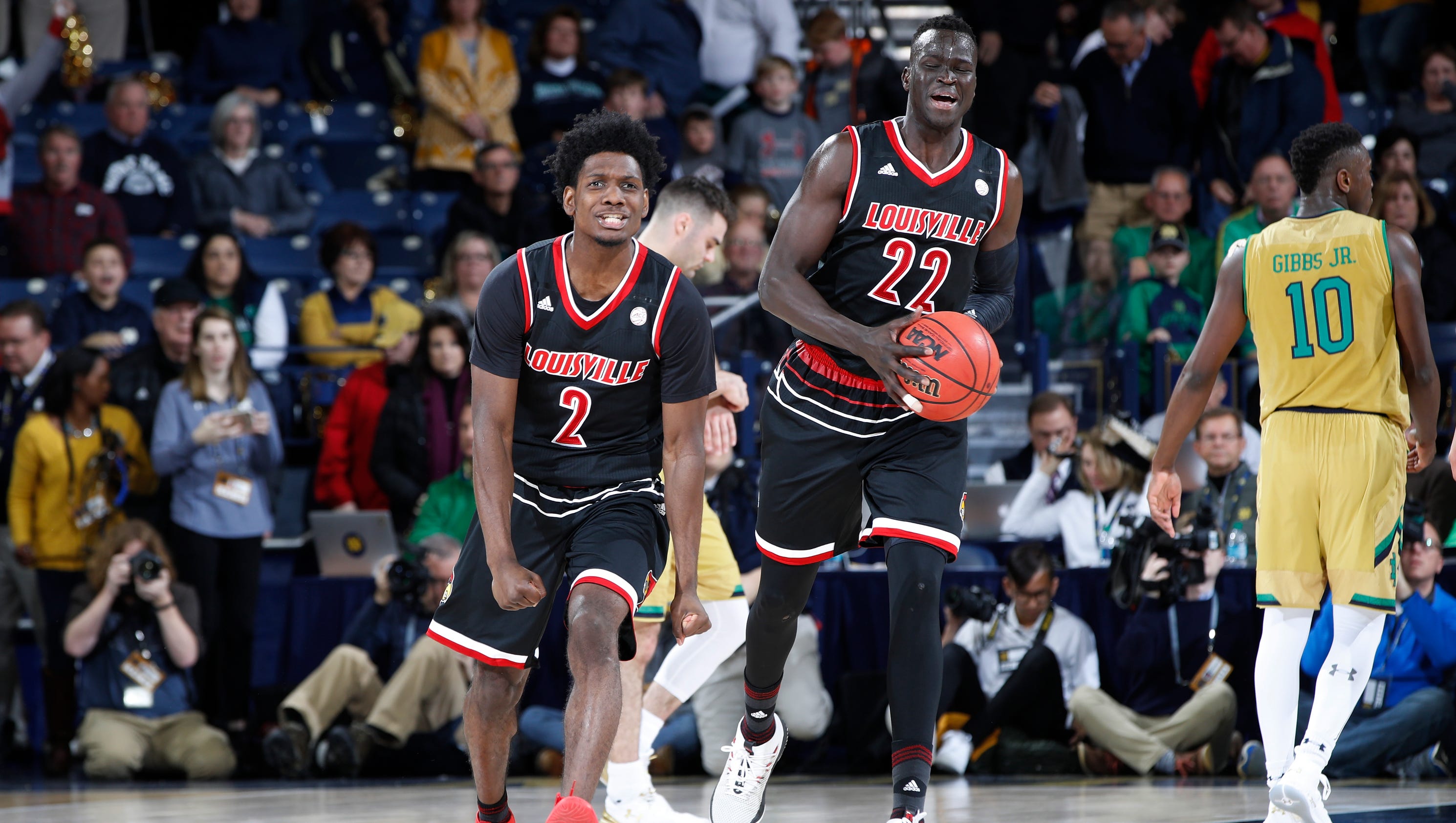 Louisville basketball, winners of three straight, playing like a different team