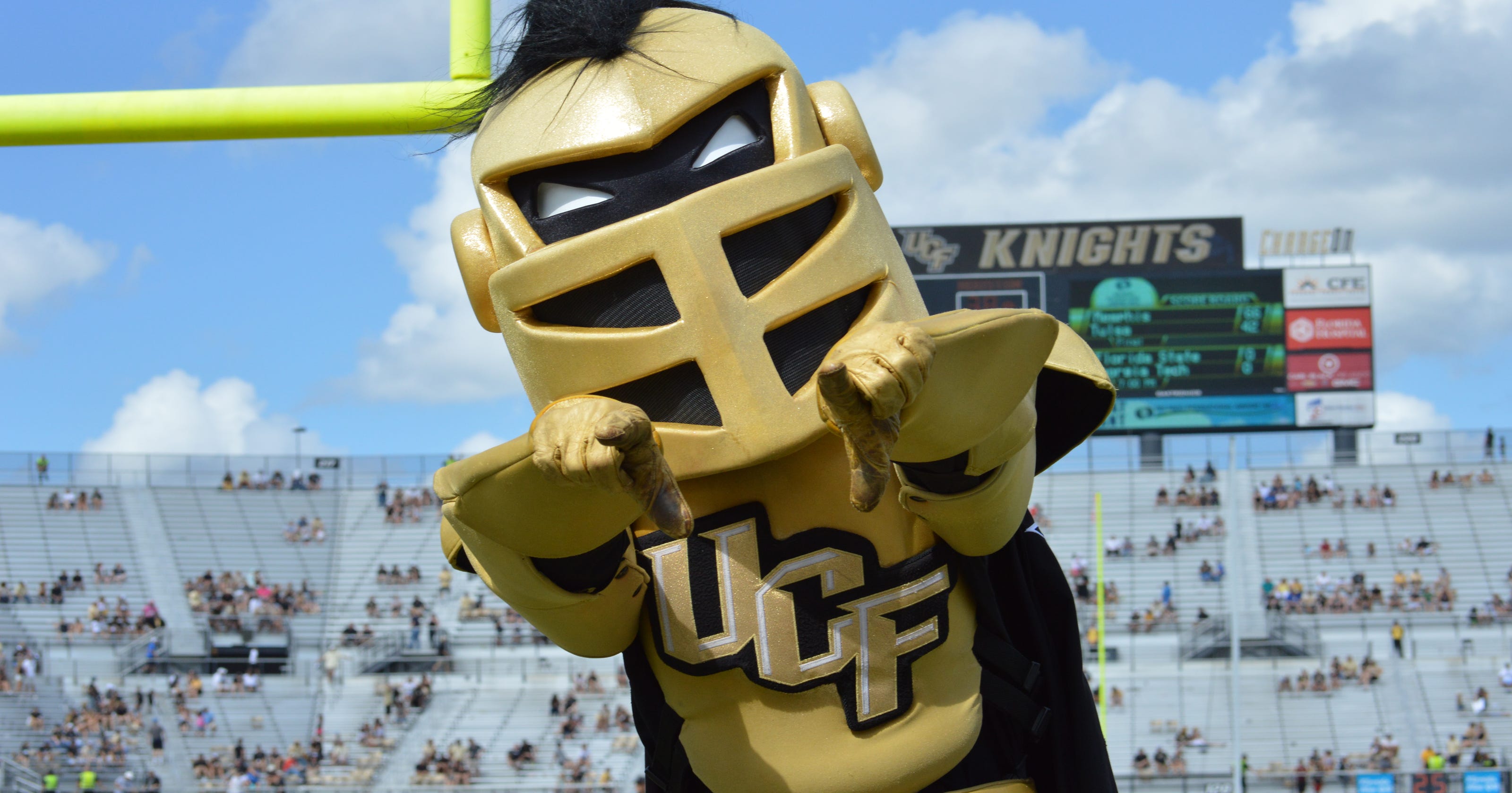 UCF's Knightro holds mascot danceoff challenge