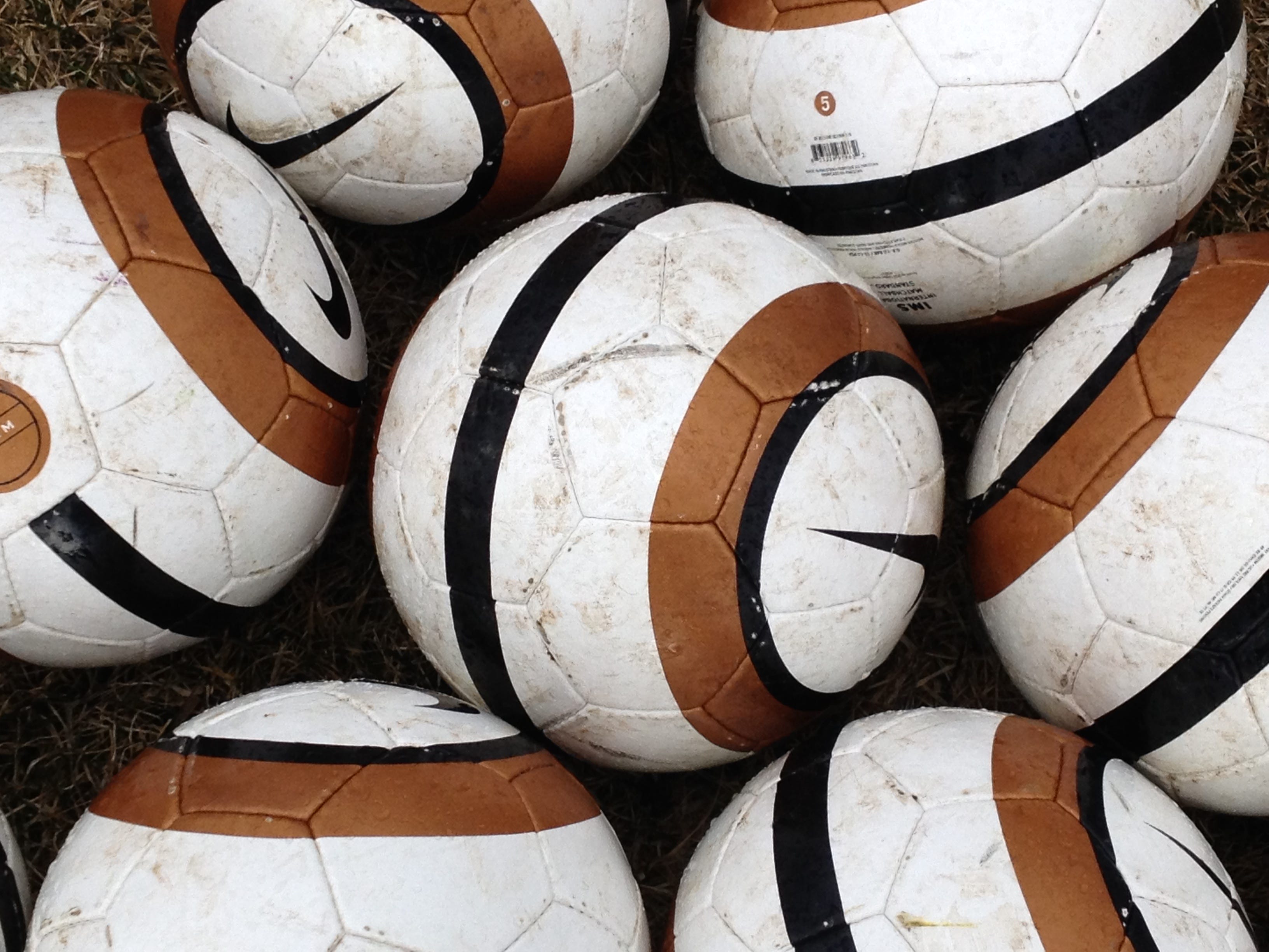 In less than two and half minutes, Sydney Gutman would score a hat-trick in front of the home crowd on senior day to lift the Vikings to the victory.