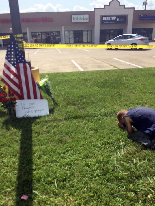 Chattanooga shooting leaves 5 dead, called 'domestic terrorism'