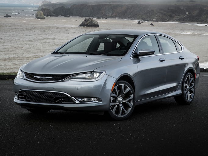 With the choice of two world-class engines, an innovative all-wheel-drive system, available sport mode and paddle shifters for an engaged driving experience, and estimated highway fuel economy of 36 miles per gallon (mpg), the all-new Chrysler 200 makes the commute something drivers will look forward to.