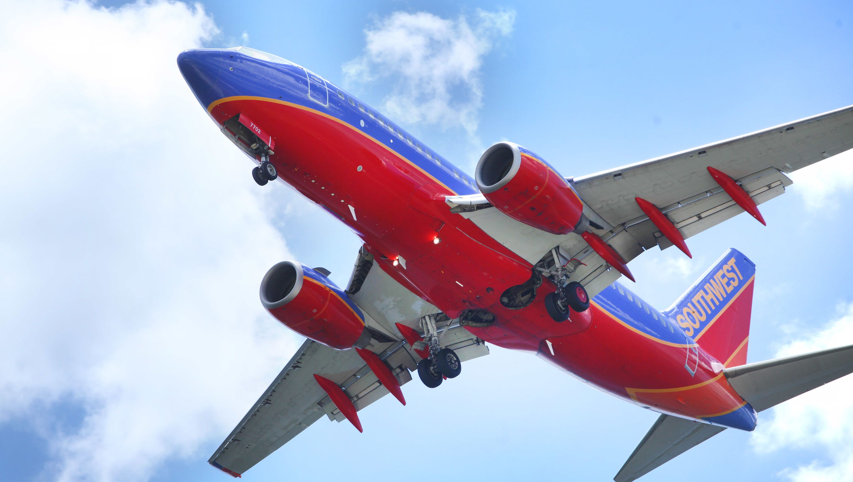leadership of southwest airlines Servant leadership is what has made southwest airlines successful while other airlines barely survive in this post, you will learn all about servant leadership and how southwest airlines is. leadership of southwest airlines Servant leadership is what has made southwest airlines successful while other airlines barely survive in this post, you will learn all about servant leadership and how southwest airlines is.