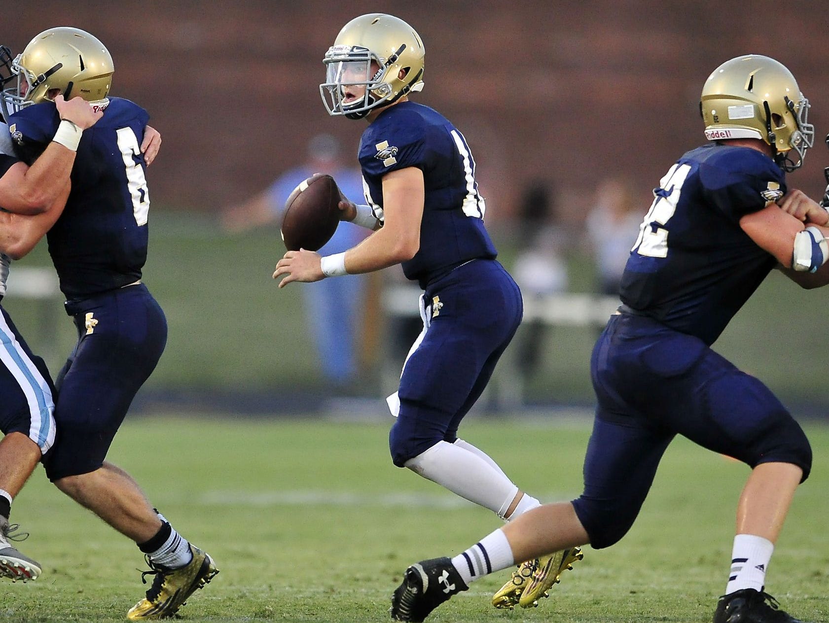 Independence quarterback Andrew Bunch.