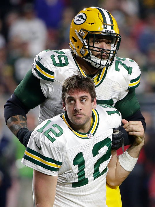 Aaron Rodgers opens up about concussions