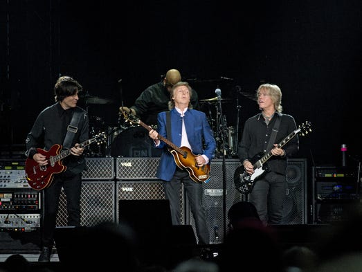 Paul McCartney brought his "One on One" tour to the