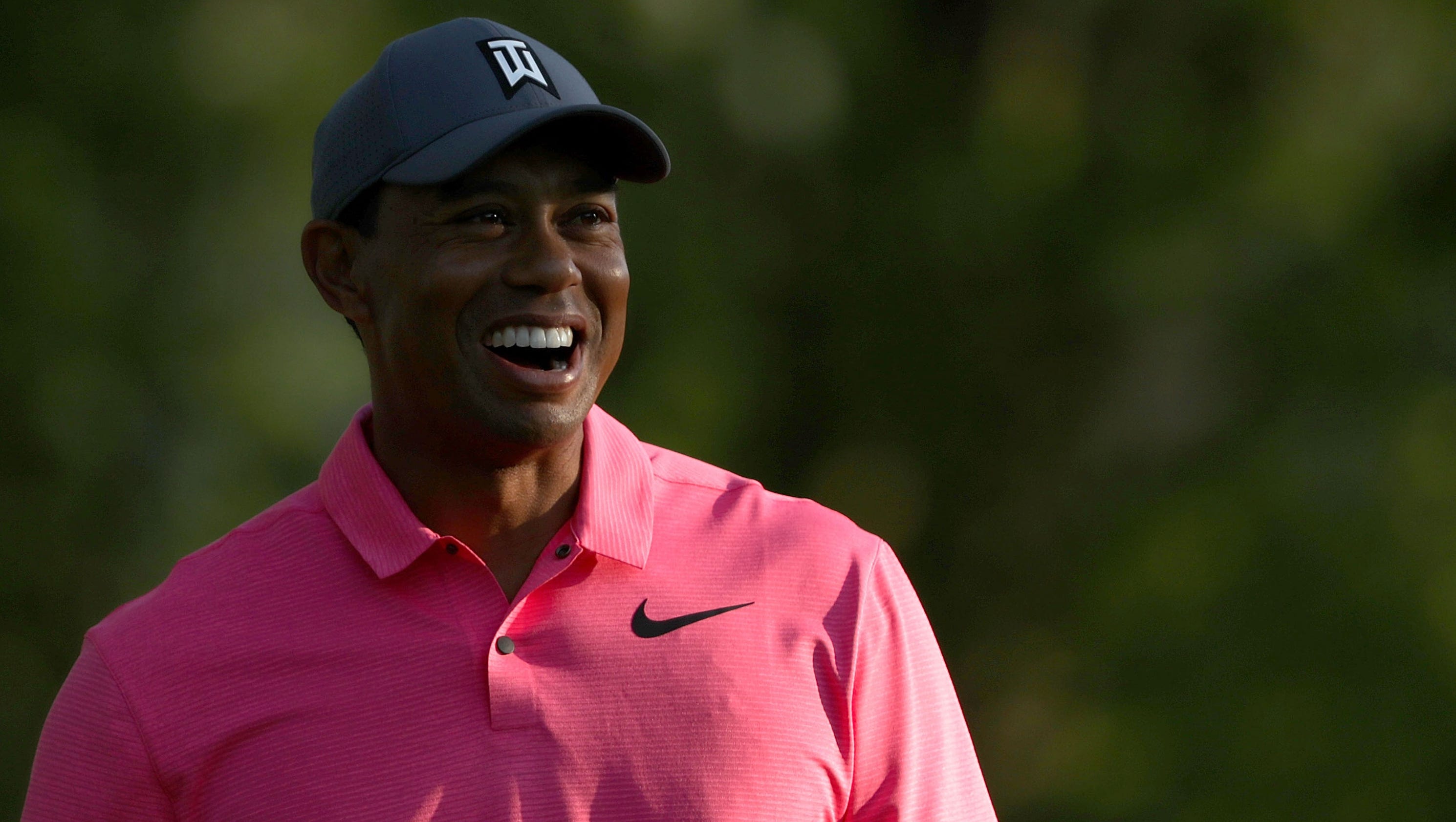 Tiger Woods helps dream come true for high school golfer