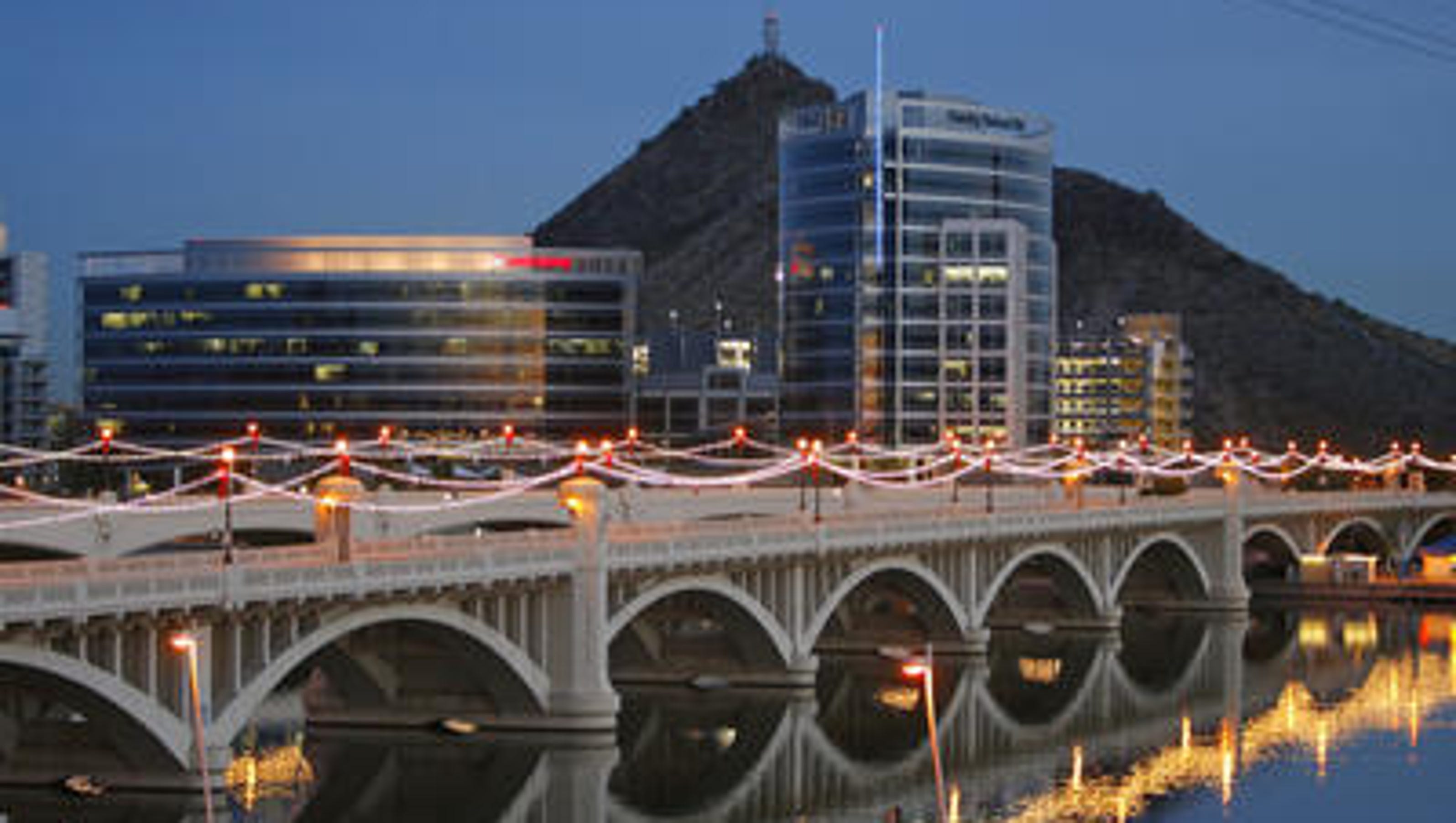 Silicon Valley Bank moves to bolster Valley startups