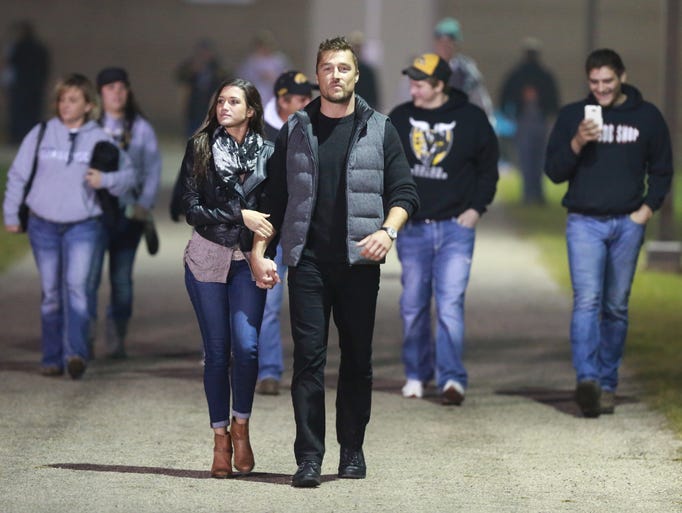 Bachelor 19 - Chris Soules - Media - Tweets - Facebook - IG - *Spoilers & Sleuthing* - Discussion - Page 28 635497859982310008-des.m1025bachelor13150