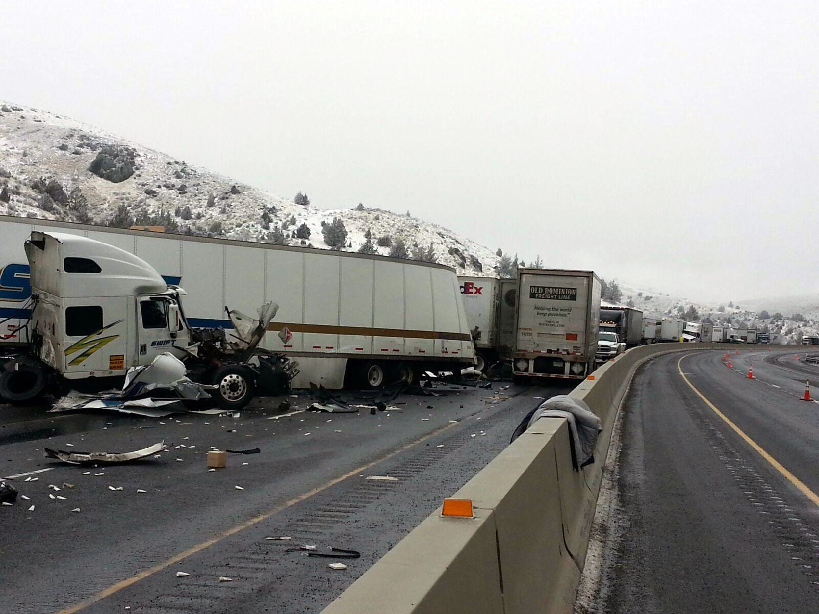 12 injured in massive Interstate 84 crash in Oregon