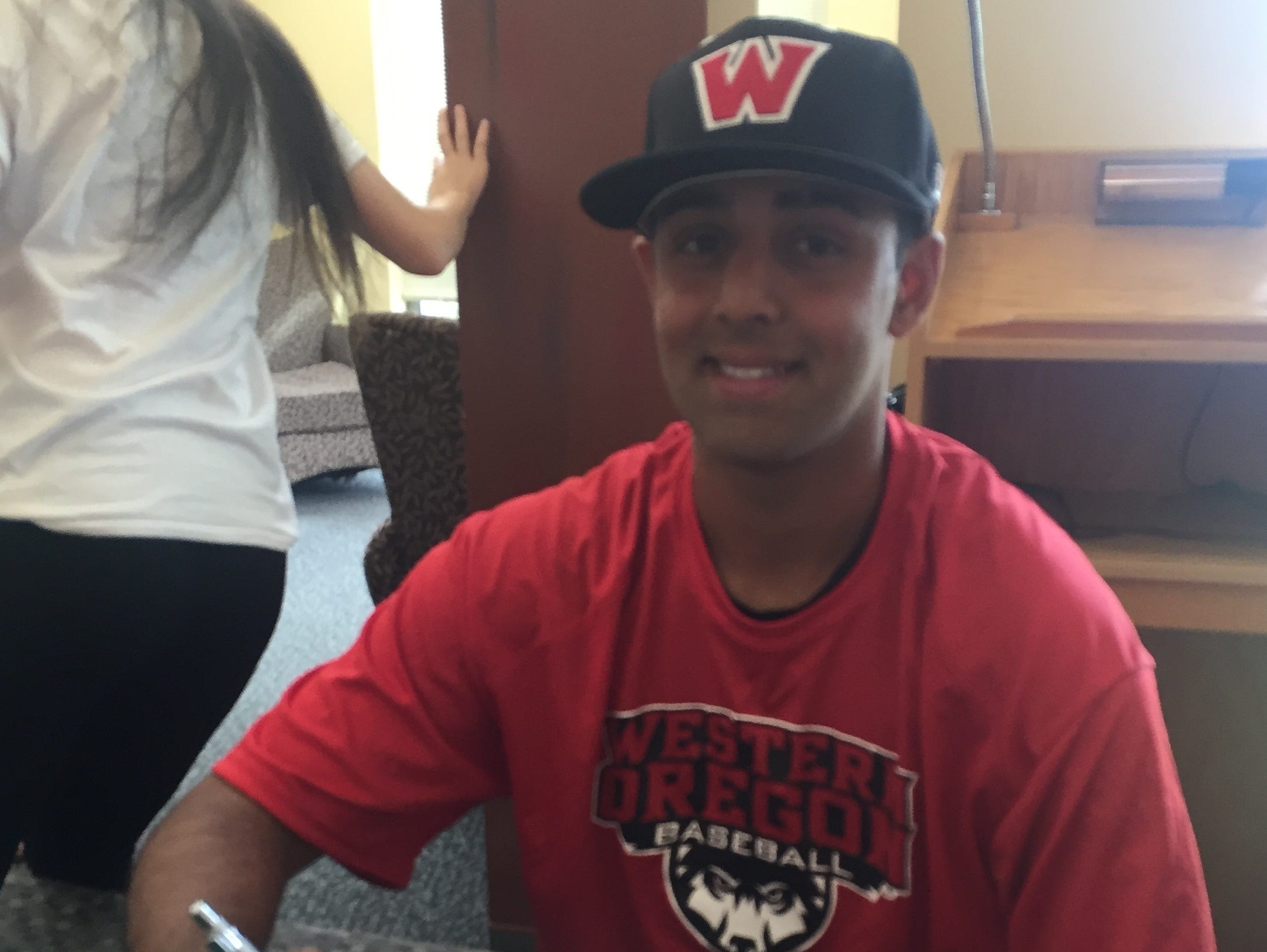 West Salem senior Simran Dhote has committed to play baseball at Western Oregon.
