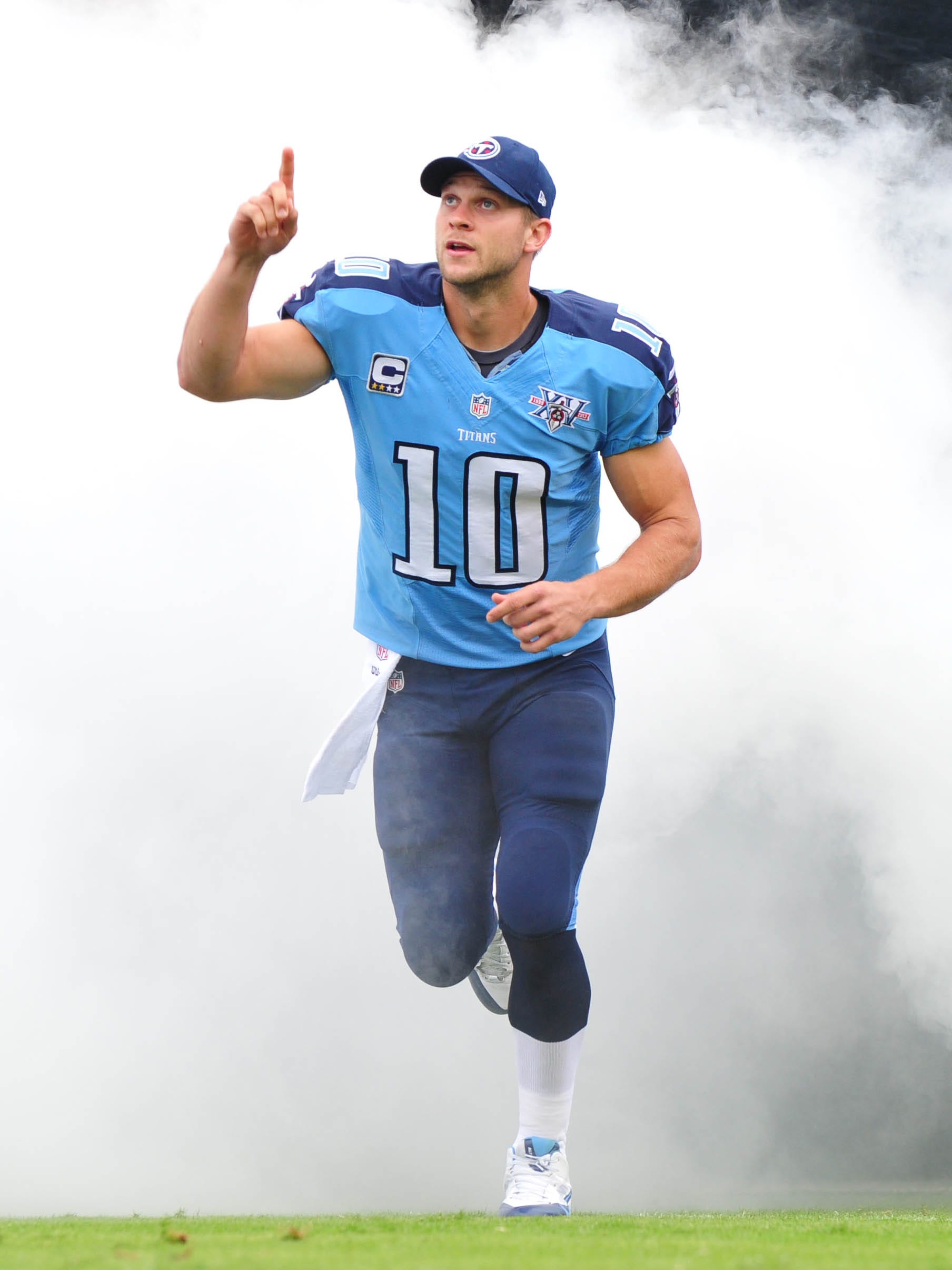 Jake Locker returns to Titans practice in limited fashion