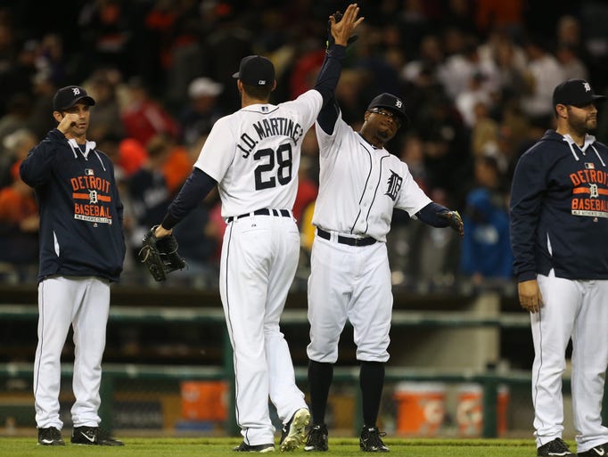 Tigers break out of slump with 5-2 win over Milwaukee 635677615813373818-tigers-052015-kd12A