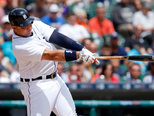 Strong 5th inning helps Tigers complete weekend sweep of Sox, 5-2 636007398977465700-AP-White-Sox-Tigers-Baseball-18-