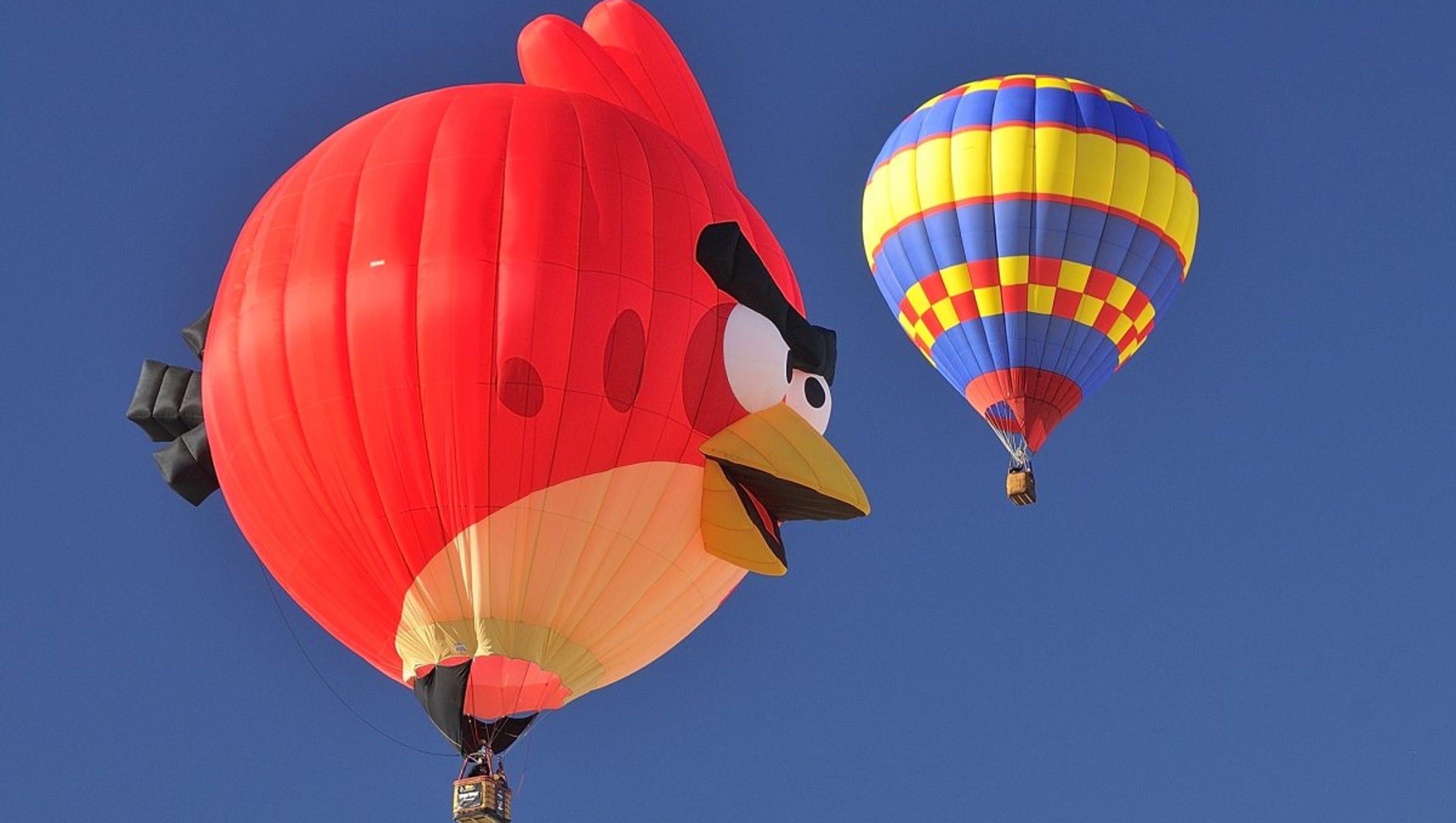 balloon race toy