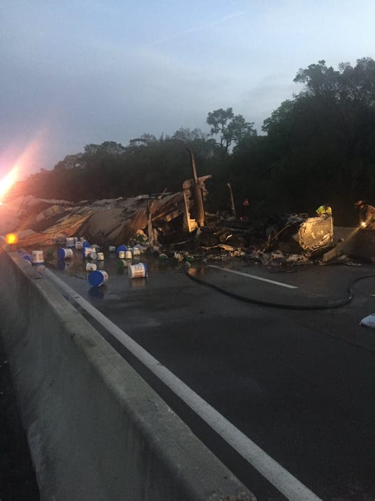 Southbound I95 traffic hits major delay in Fellsmere