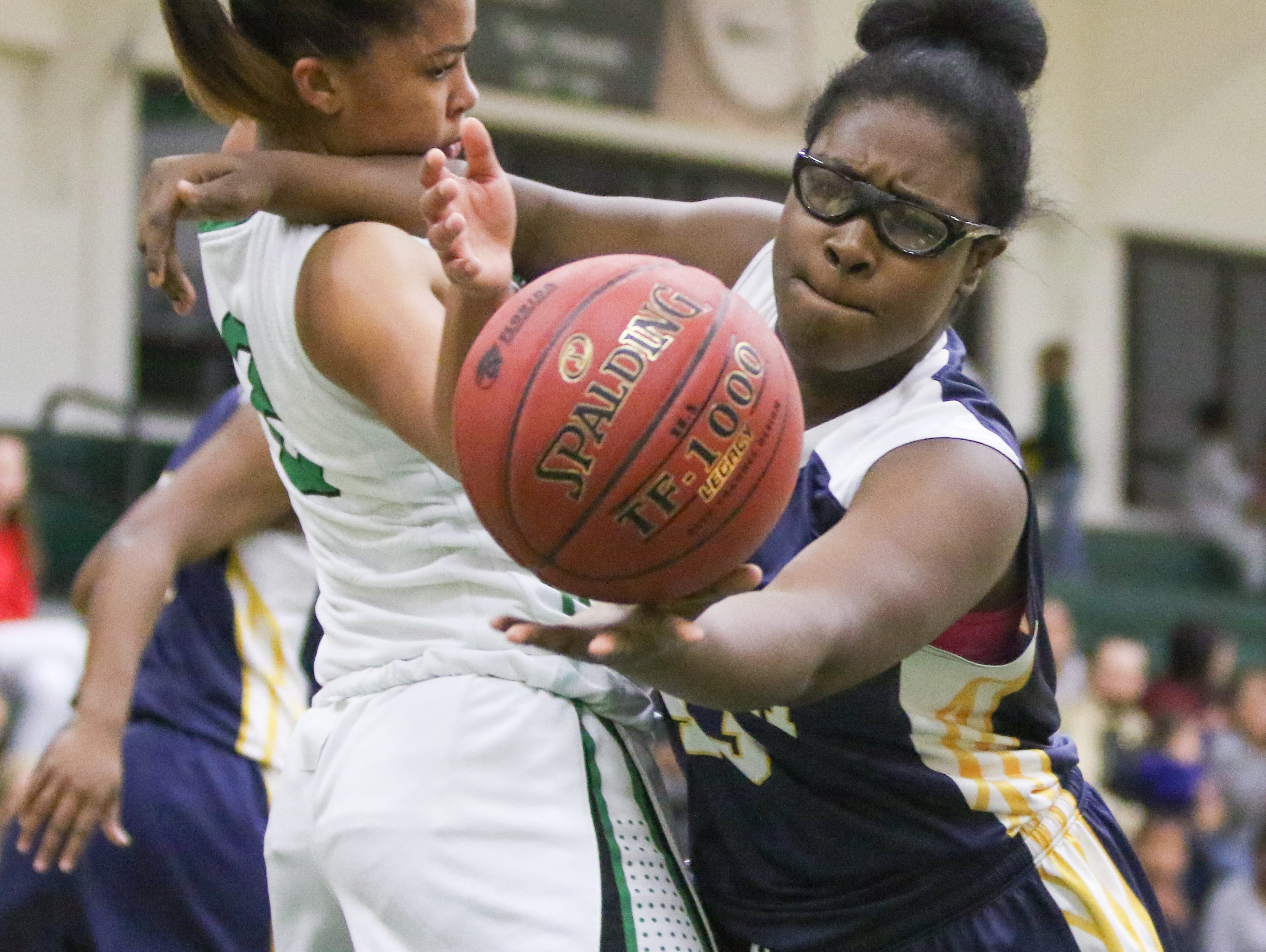 Fort Myers girls surge in the fourth to blow past Lehigh USA TODAY