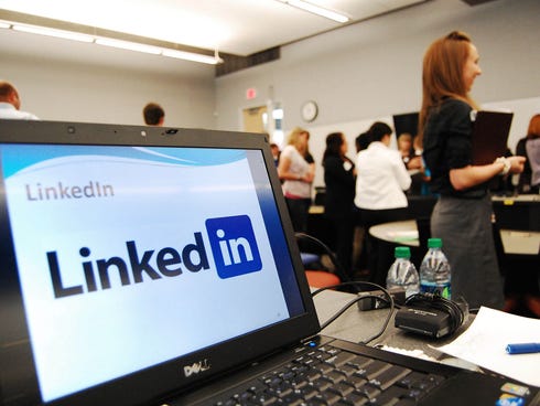 A computer shows a LinkedIn graphic at a social media workshop at the University of Minnesota in Minneapolis.