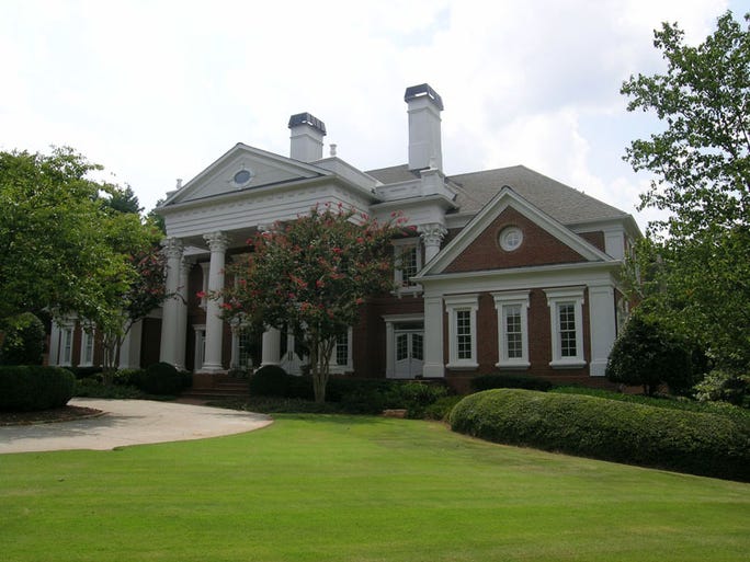 Tom Glavine's home in the Country Club of the South is for sale.