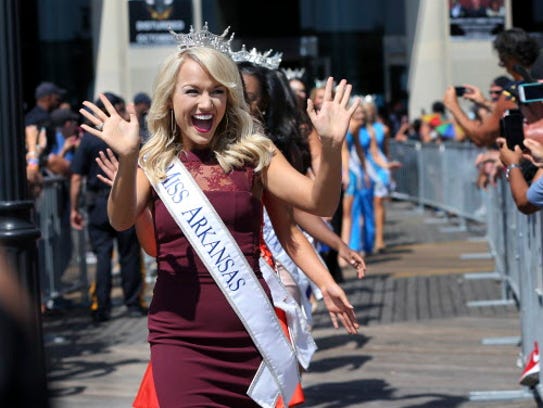 Miss Arkansas, Savvy Shields waves during Miss America