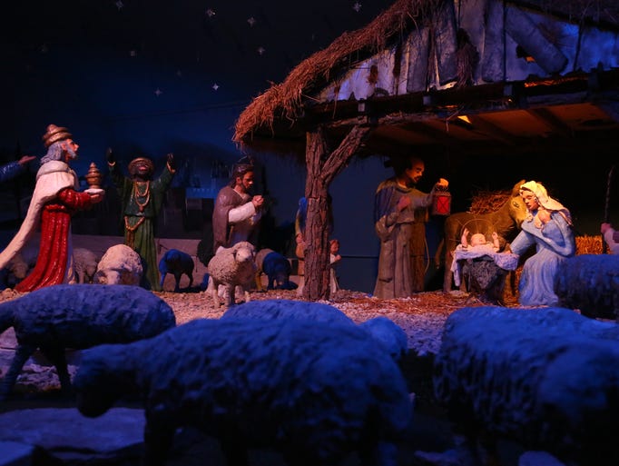 18 photos Algona's Nativity scene built in 1944