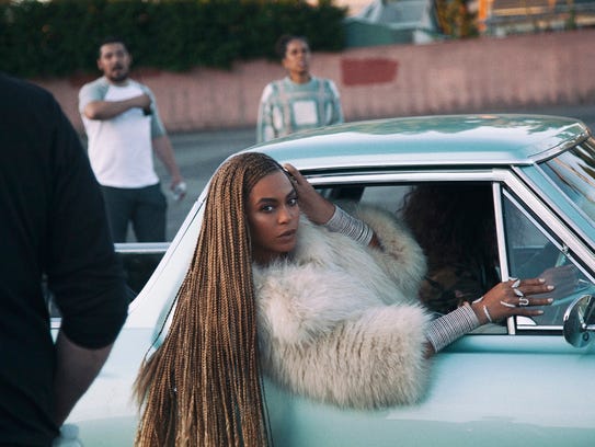Beyonce wins for best music video with 'Formation.'