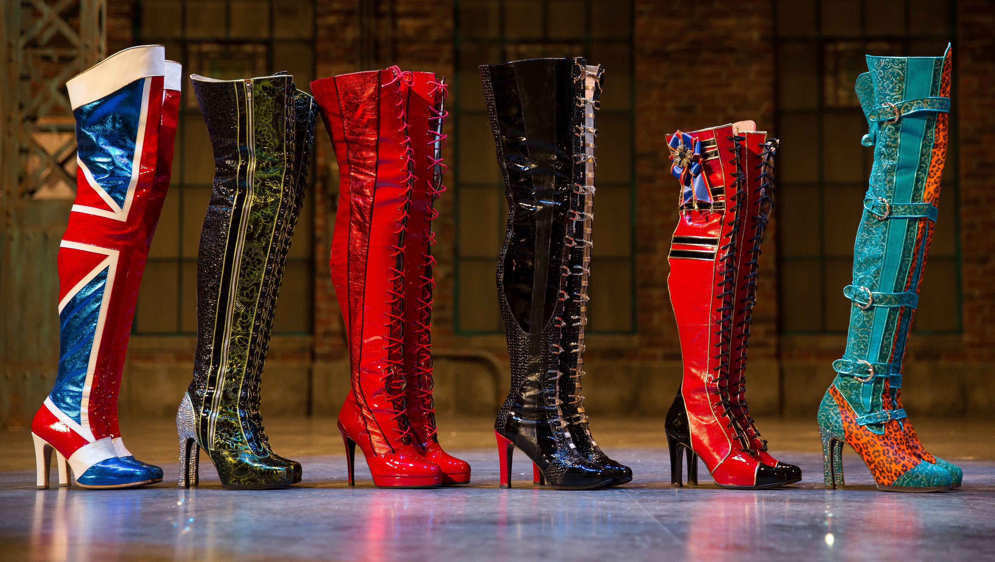 Theater review 'Kinky Boots' at ASU Gammage