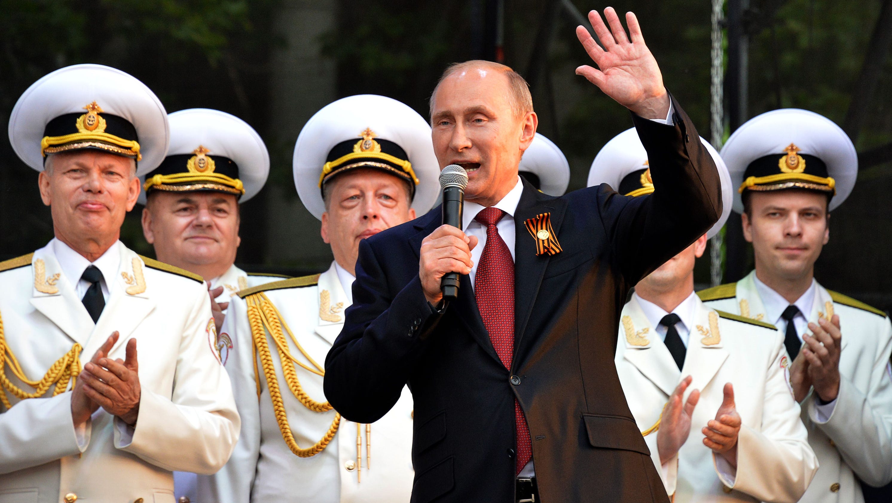 Putin In Crimea As Militants Stand Firm In Ukraine