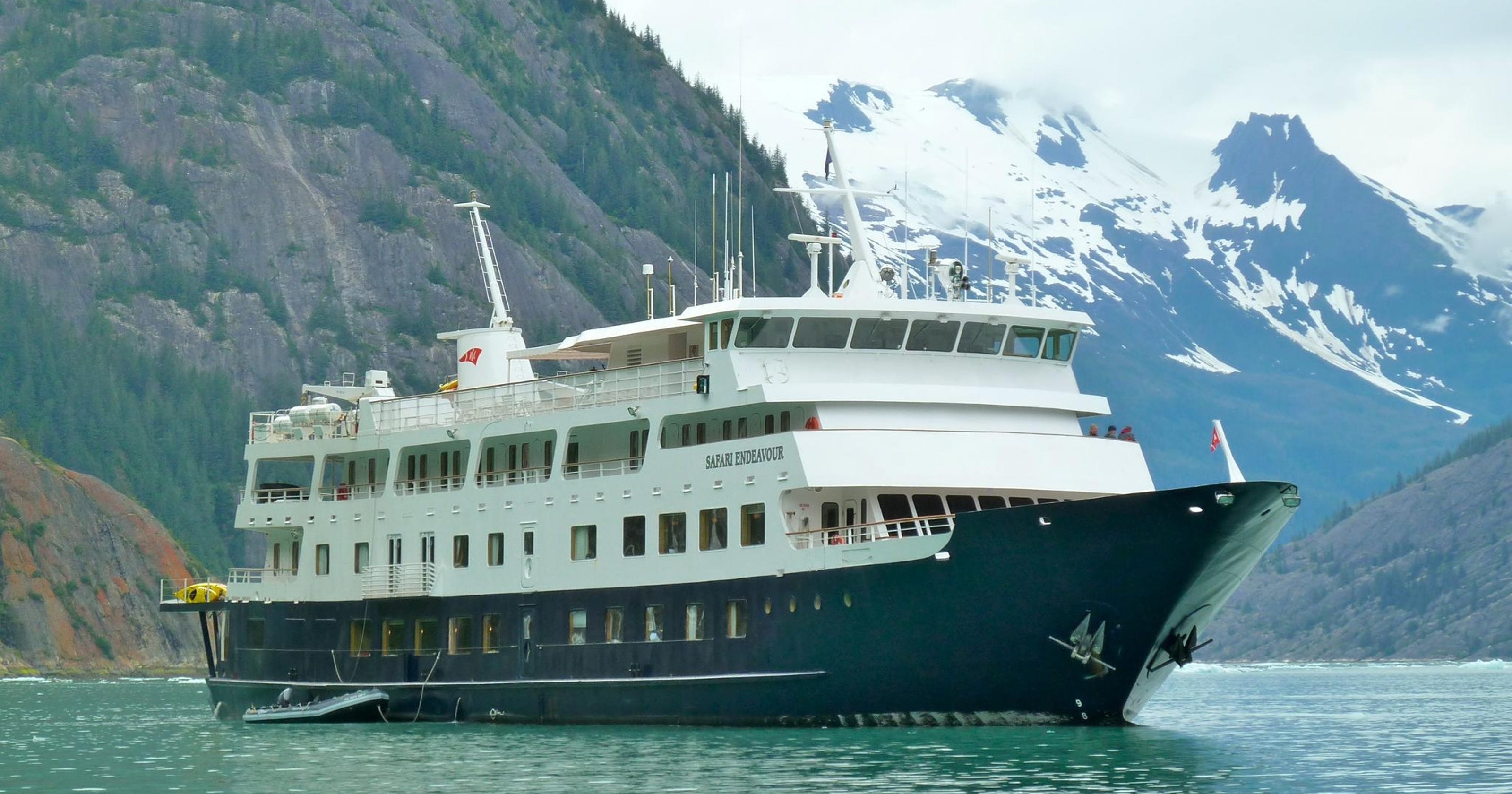 Cruise ship tours UnCruise Adventures' Safari Endeavour